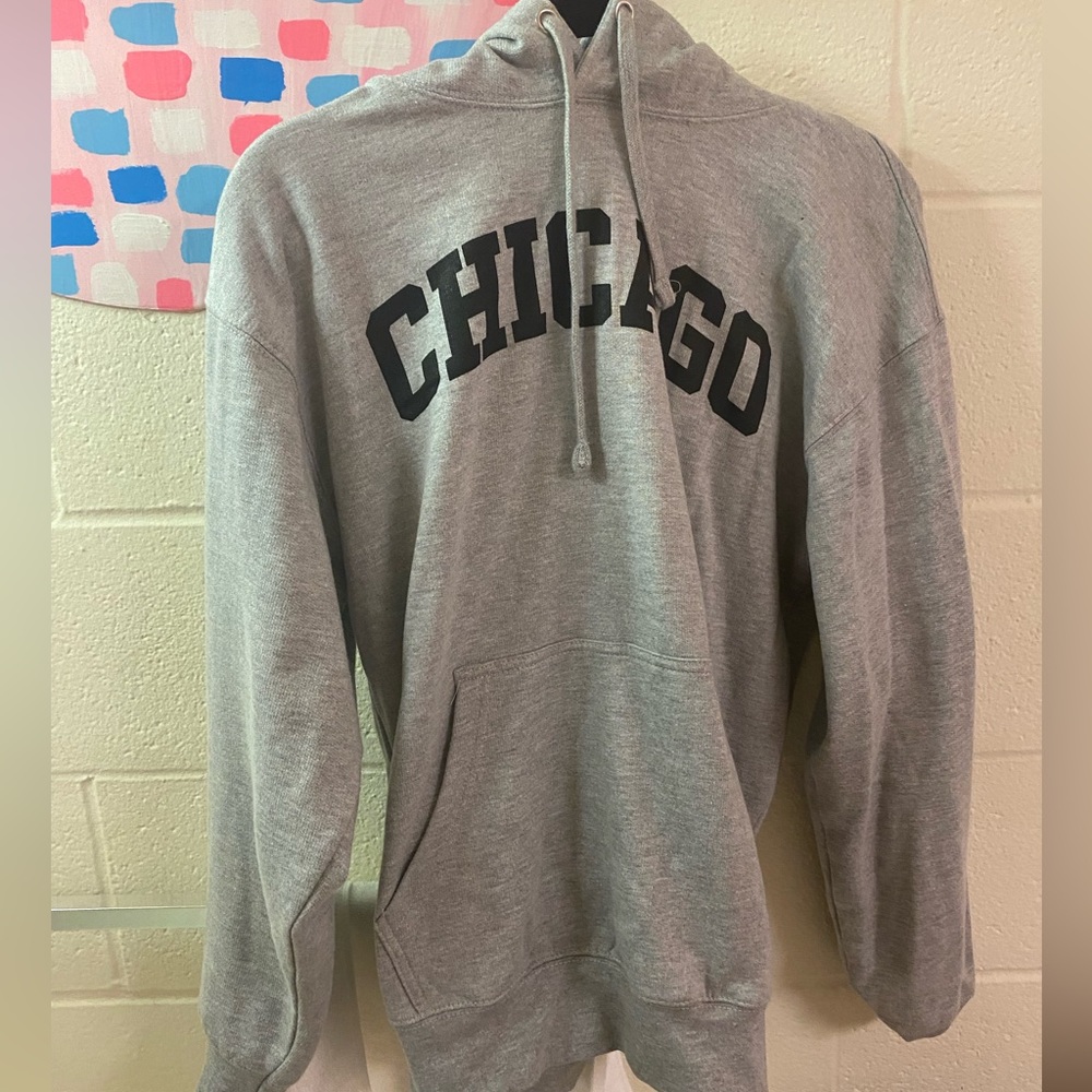 PRETTY LITTLE THING CHICAGO HOODIE